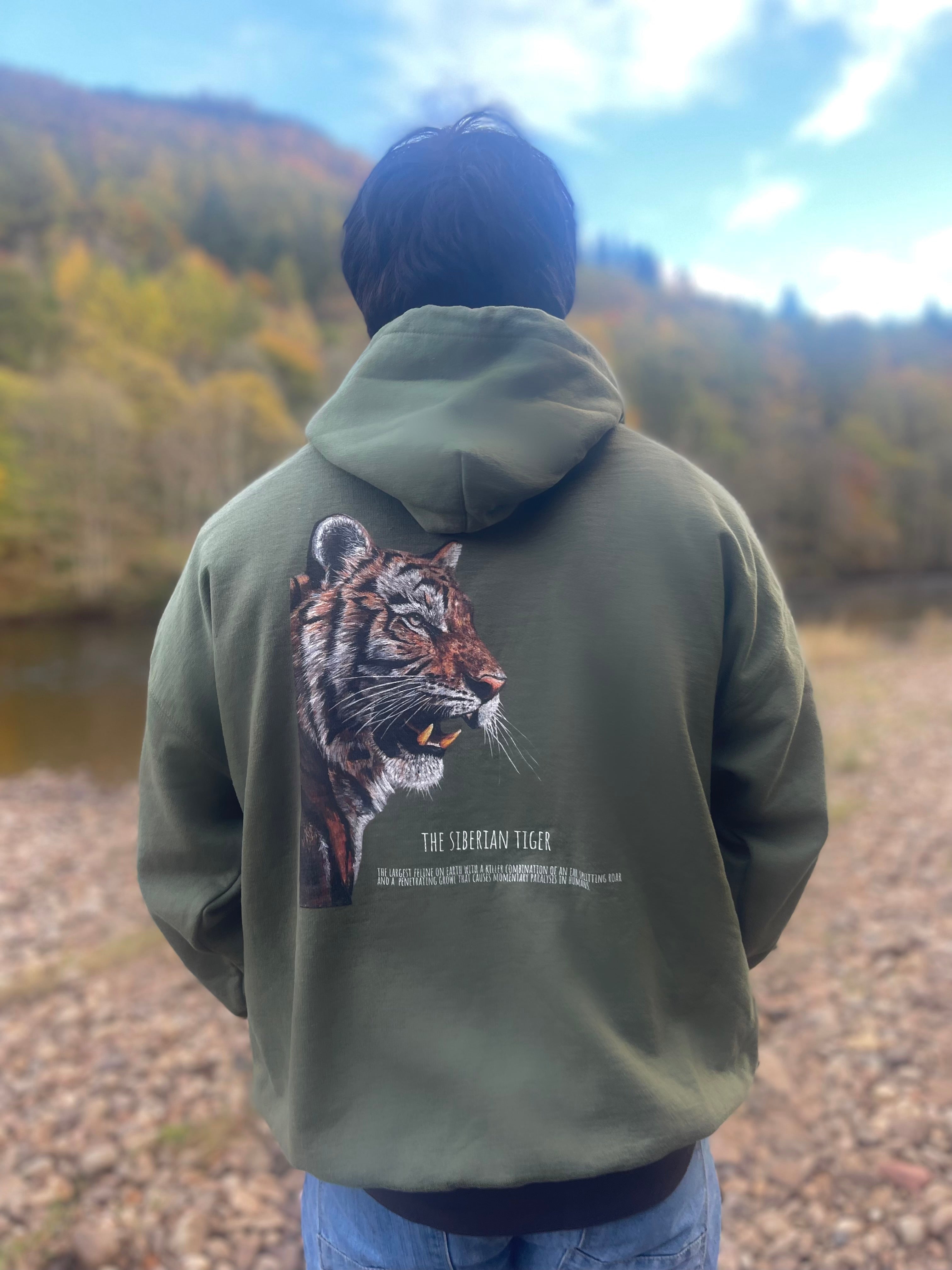 The Siberian Tiger Heavyblend Hoodie