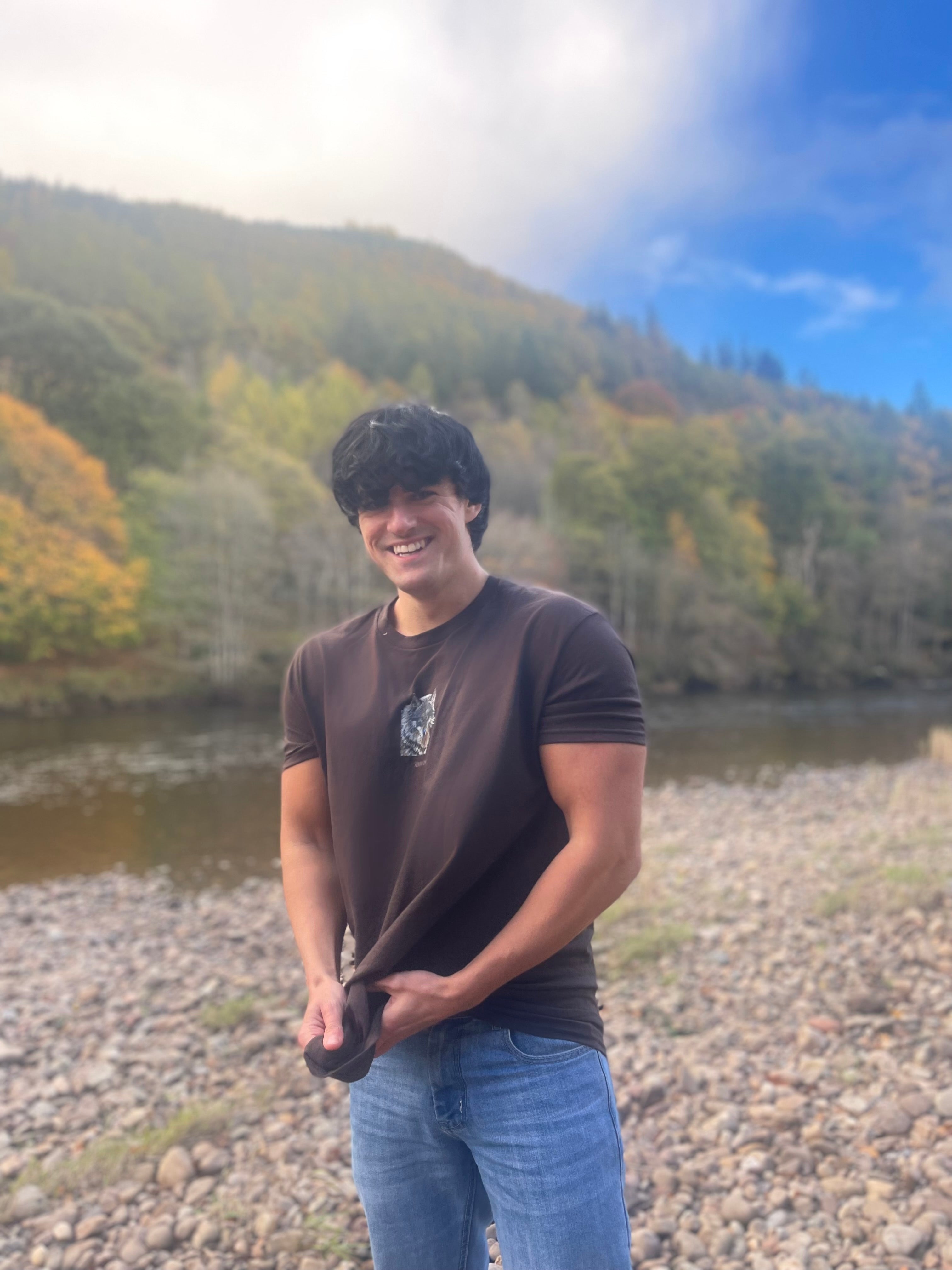 The wolf short sleeve shirt